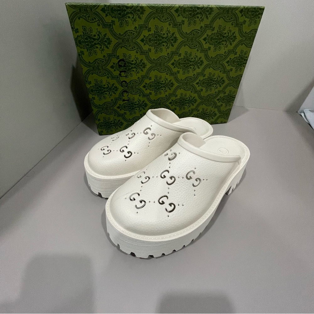 Gucci Women's Cream Leather Platform Clogswith GG Cutouts Size 38